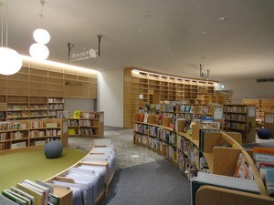 多胎家庭も行きやすい！全国おでかけ情報【東京都板橋区・中央図書館】